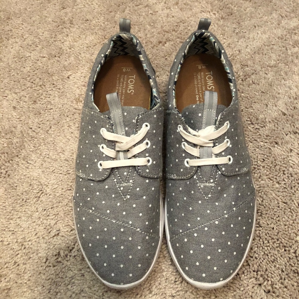TOMS sneakers size 8 grey and white